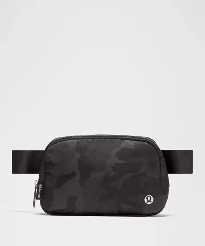 Lululemon Everywhere Belt Bag 1l