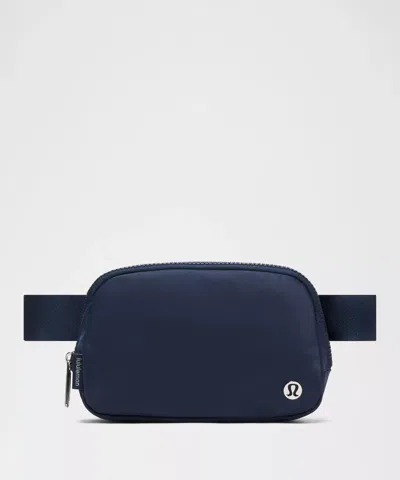 Lululemon Everywhere Belt Bag 1l