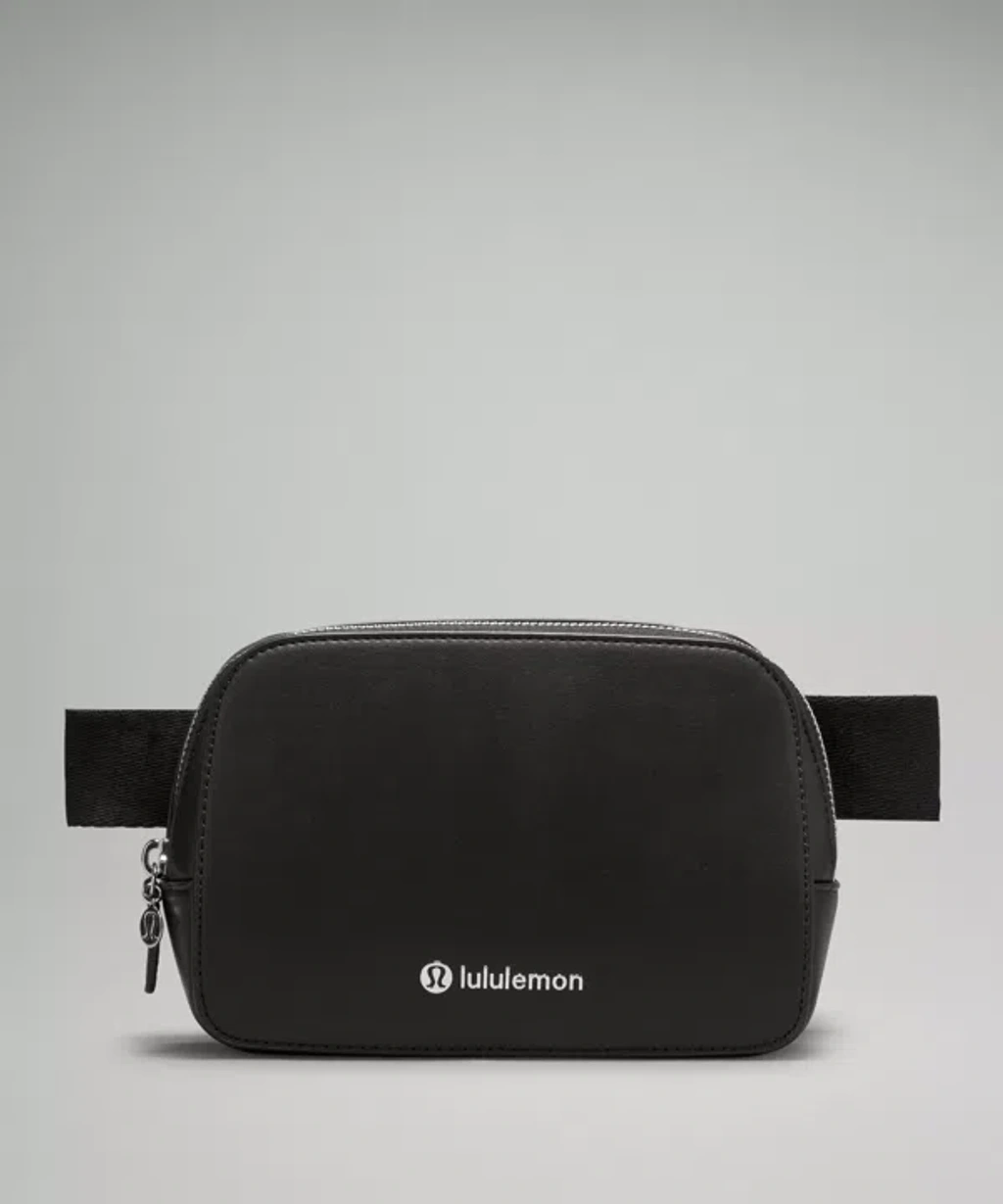 Lululemon Everywhere Belt Bag Cactus Material 1l In Black | ModeSens