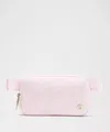 Lululemon Everywhere Belt Bag Mini
