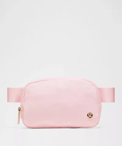 Lululemon Everywhere Belt Bag With Long Strap 1l