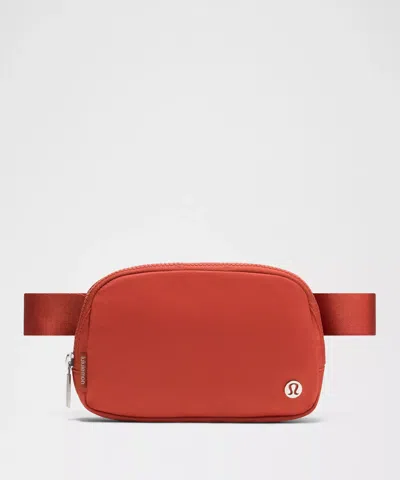 Lululemon Everywhere Belt Bag With Long Strap 1l
