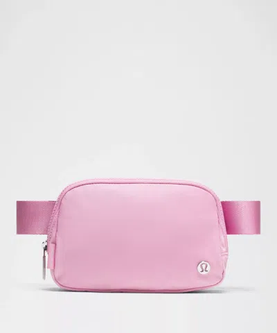 Lululemon Everywhere Belt Bag With Long Strap 1l
