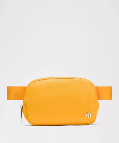 Lululemon Everywhere Belt Bag With Long Strap 1l