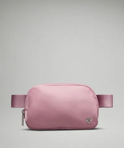 Lululemon Everywhere Belt Bag With Long Strap 1l