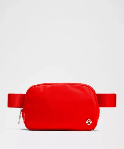 Lululemon Everywhere Belt Bag With Long Strap 1l