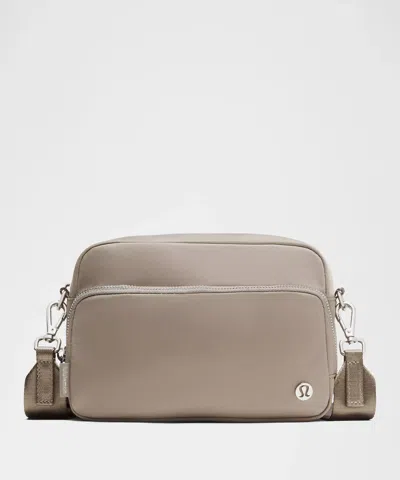 Lululemon Everywhere Crossbody 3l Large