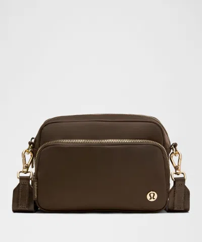 Lululemon Everywhere Crossbody Bag 2l