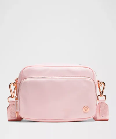 Lululemon Everywhere Crossbody Bag 2l