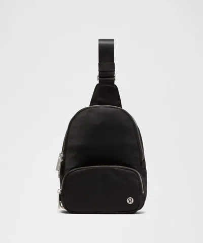 Lululemon Everywhere Sling Bag 4.2l