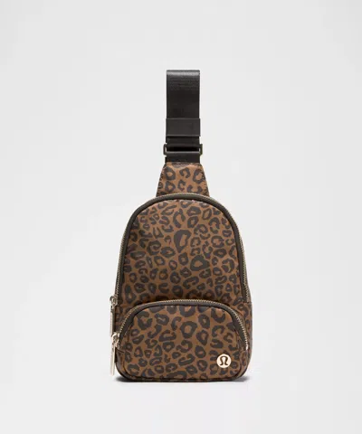 Lululemon Everywhere Sling Bag Small 2l