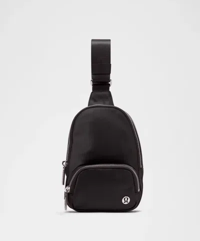 Lululemon Everywhere Sling Bag Small 2l