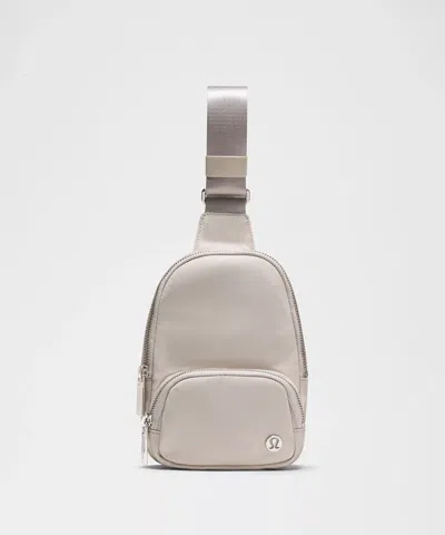 Lululemon Everywhere Sling Bag Small 2l