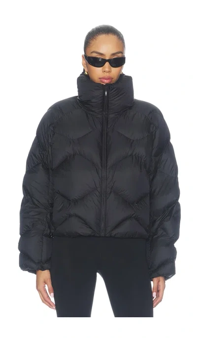 Lululemon 패딩자켓 In Black