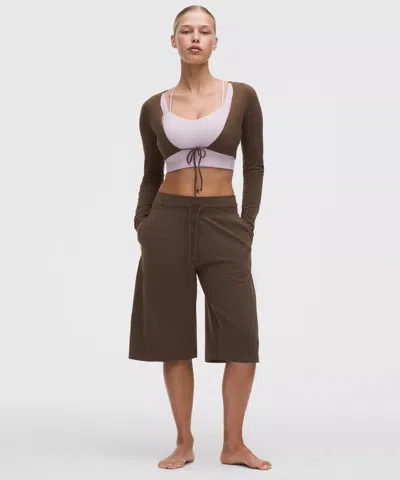Lululemon Groove Mid-rise Relaxed Bermuda Short