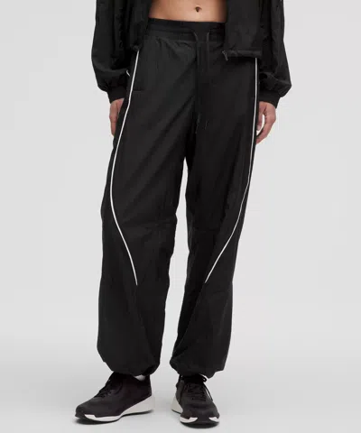Lululemon License To Train Mid-rise Lightweight Joggers In Black