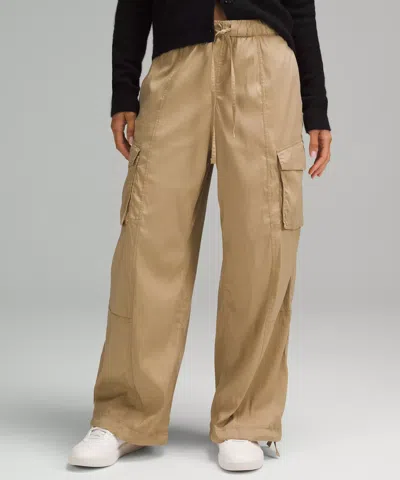 Lululemon Lightweight Adjustable Mid-rise Cargo Pants In Brown