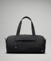 Lululemon On My Level Barrel Duffle Bag 16l In Black