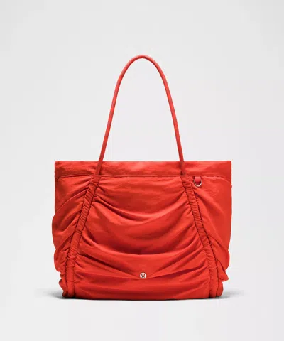 Lululemon Ruched Tote Bag 24l In Blue