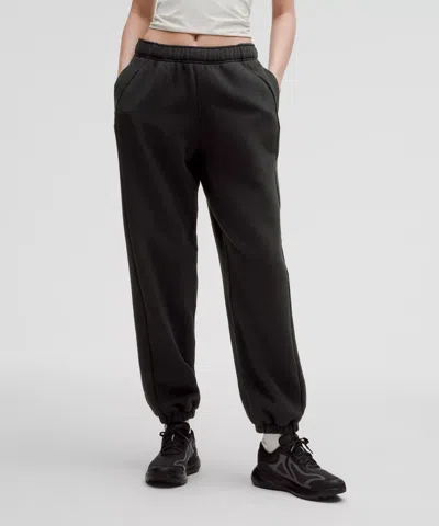 Lululemon Scuba Mid-rise Oversized Joggers Short In Black