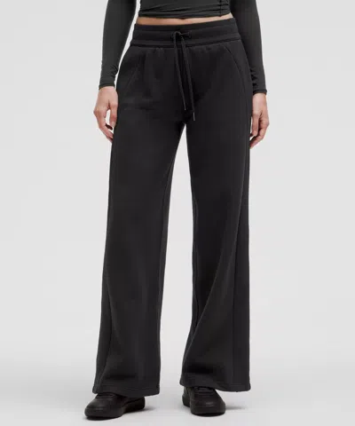 Lululemon Scuba Mid-rise Wide-leg Pants Short In Black