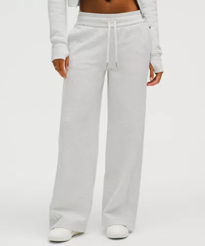 Lululemon Scuba Mid-rise Wide-leg Pants Short In White
