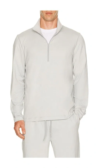 Lululemon Strick Na In White