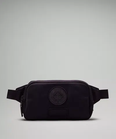 【lululemon】sale☆チームカナダ☆ミニ ベルトバッグ〇ロゴ lululemon-team-canada-future-
