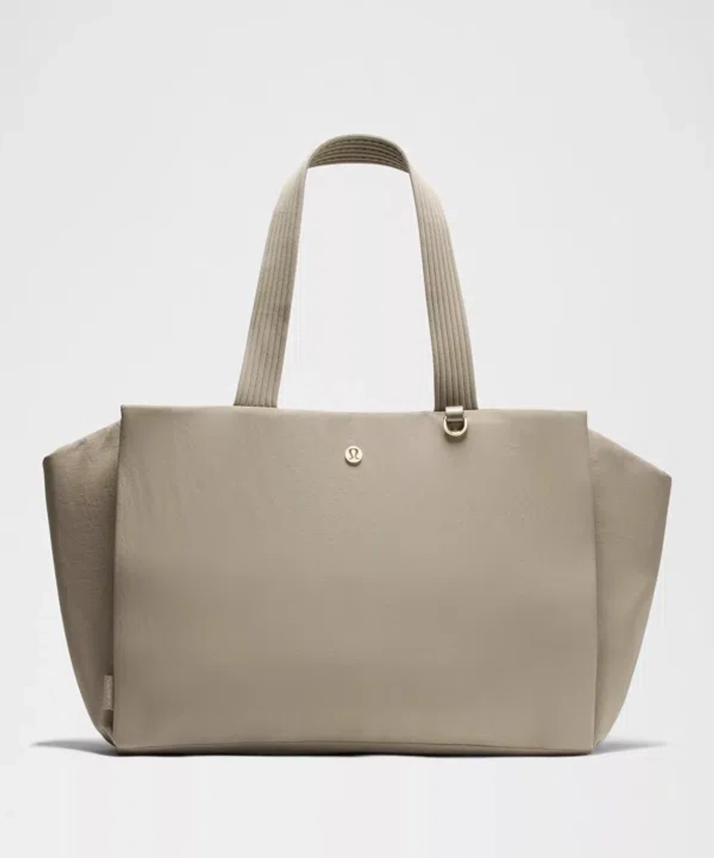 Lululemon Triple Compartment Tote Bag 18l | ModeSens