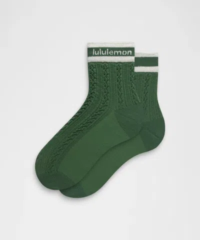 Lululemon Unisex Cable-knit Quarter Socks In Green