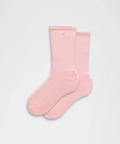 Lululemon Unisex Daily Essential Crew Socks In Pink