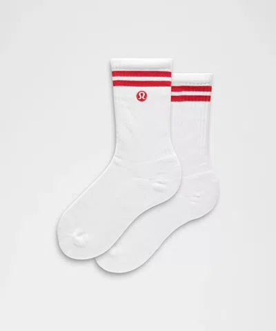 Lululemon Unisex Daily Essential Crew Socks In White