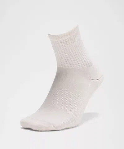 Lululemon Unisex Daily Essential Quarter Socks
