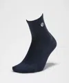 Lululemon Unisex Daily Essential Quarter Socks In Blue