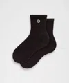 Lululemon Unisex Daily Essential Quarter Socks In Black