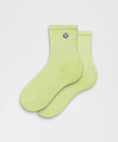 Lululemon Unisex Daily Essential Quarter Socks In Yellow