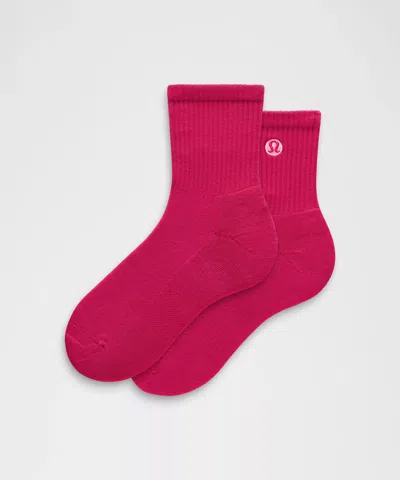 Lululemon Unisex Daily Essential Quarter Socks In Pink