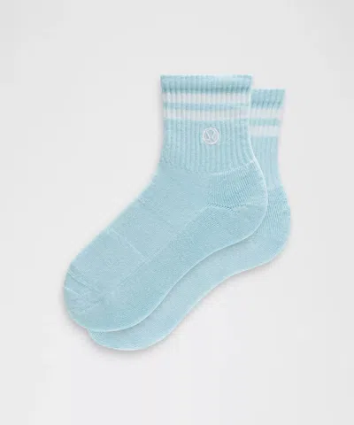 Lululemon Unisex Daily Essential Quarter Socks In Blue
