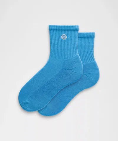 Lululemon Unisex Daily Essential Quarter Socks In Blue
