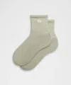 Lululemon Unisex Daily Essential Quarter Socks In Green