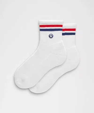 Lululemon Unisex Daily Essential Quarter Socks In White