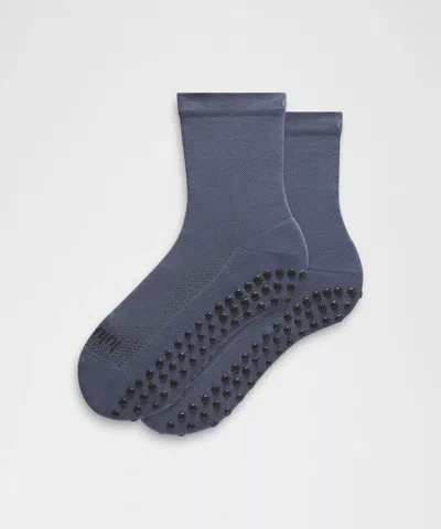 Lululemon Unisex Find Your Balance Grip Quarter Socks