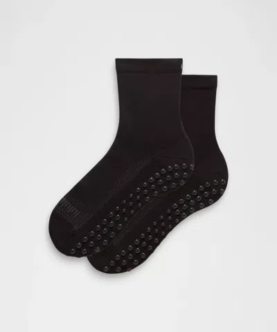 Lululemon Unisex Find Your Balance Grip Quarter Socks In Black