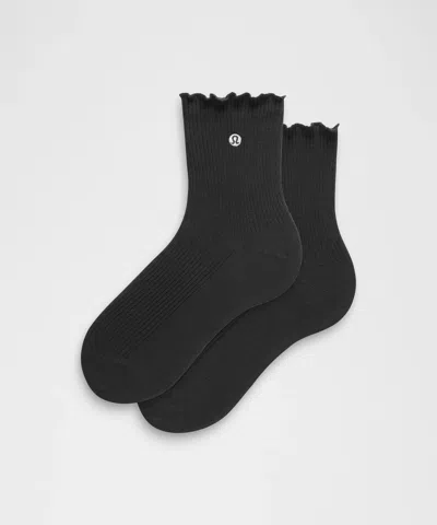 Lululemon Unisex Lettuce Edge Quarter Socks
