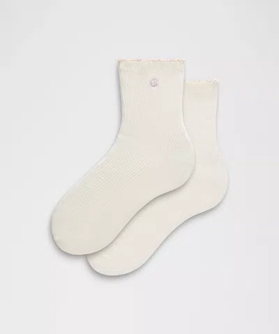 Lululemon Unisex Lettuce Edge Quarter Socks In White