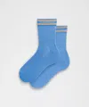 Lululemon Unisex Open Knit Quarter Socks