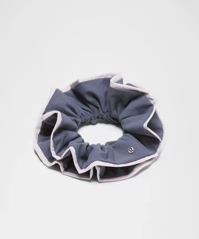 Lululemon Uplifting Scrunchie