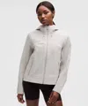 Lululemon Women's Cross Chill City-to-trail Jacket In Neutral