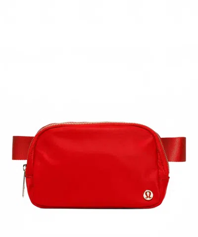 Lululemon Women's Everywhere Belt Bag In Red
