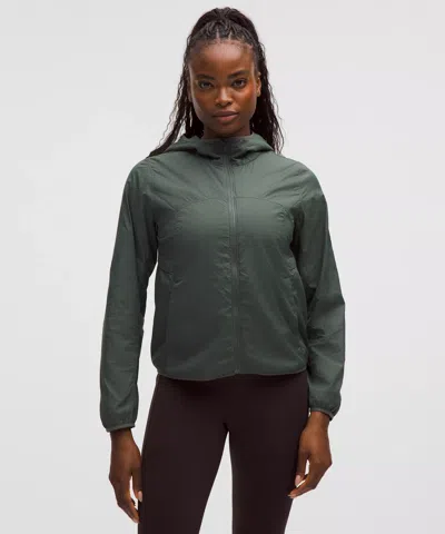 Lululemon Women's Insuleight Cold-weather Run Shell In Green
